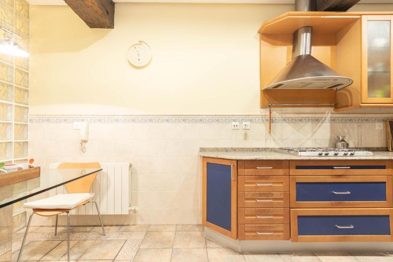 Apartamento turistíco Casco viejo tradición pinchos y gastronomía Bilbao Exterior foto