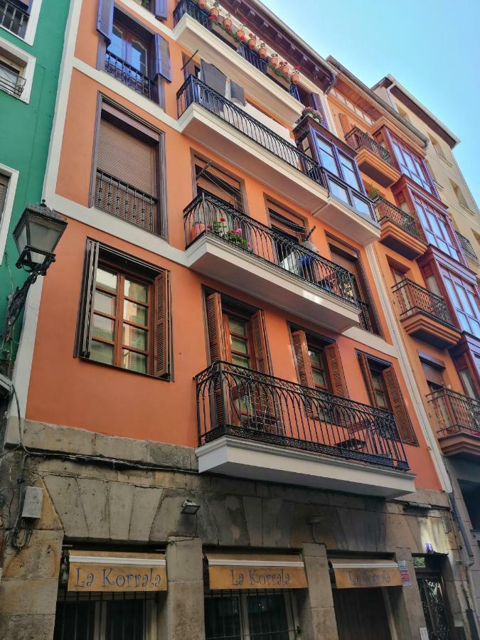 Apartamento turistíco Casco viejo tradición pinchos y gastronomía Bilbao Exterior foto